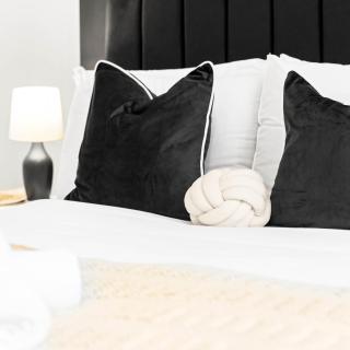 Stylish Apartment - Wolverhampton - Fast Wi-Fi - Parking 9PC - 2