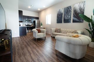 Luxury Apartment Home - 0