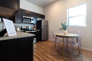 Luxury Apartment Home - 3