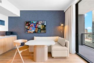 Gale Hotel Stay - Modern Condo Near the Bay - 7