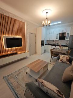 Bright & Cozy Apt 2 Rooms - 5