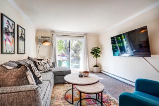 Free Parking Close to many Medical Centers - 8