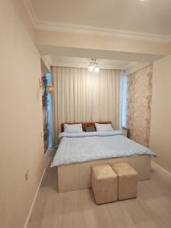 Bright & Cozy Apt 2 Rooms - 3