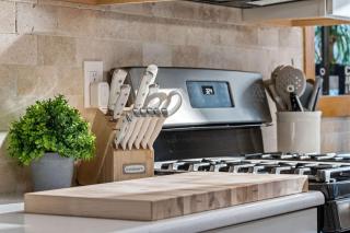 Pine Hollow Lodge - 2