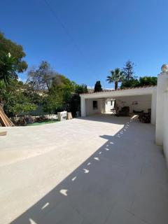 Hogar de vacaciones Piscina Jardin encantador BBQ - 2