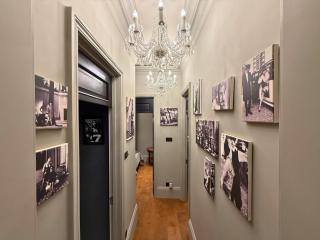 Holland Park Classic High Ceilings Luxury 2 Bed - 2