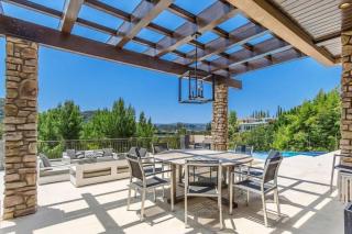 Summitridge Bev Hills Villa with Pool, Spa, Roof Deck - 8