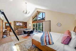 Octagon and Guest House - 5