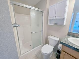 2 Bedroom Condo in the Heart of Rockaway Beach - 1