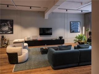 Luxe Executive Suite 2 Bed 2 Bath - 3