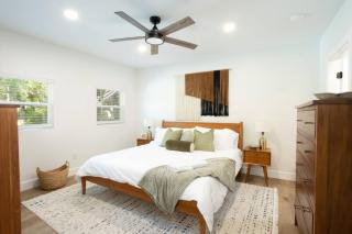 POOL Fenced Yard Shuffleboard Court - 6