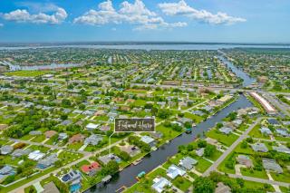 Family Retreat Villa - 0