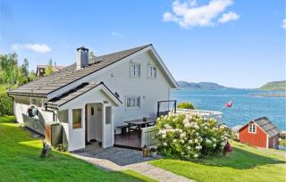 Awesome Home In Skiftun With House Sea View - 1