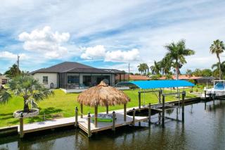 Salty Fins Villa - 0