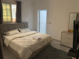 Chill master bedroom - Abu Dhabi - 8