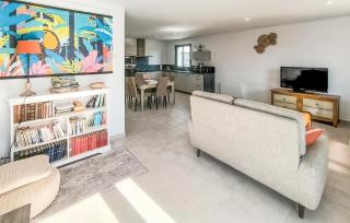 2 Bedroom Amazing Home In Talmont Saint Hilaire - 7