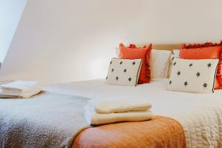 Charming Wisteria Cottage, Short Walk To Kenilworth Castle, Parking - 7