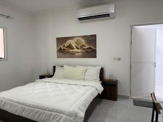 Master bedroom Room - Abu Dhabi - 2