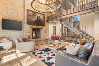 Lux Private Mtn Estate Wildlife Games & Hot Tub - 9