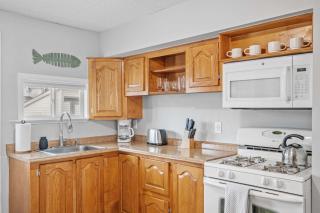 Spacious Open-Concept Studio Short-Midterm Stays - 8