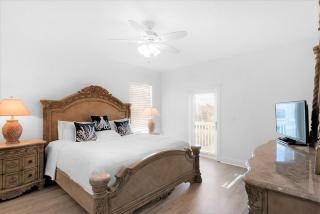 Epic! Ocean views! Sleeps 20! Pool! Golf cart! - 6