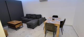 1BR Apt close to Paphos Harbour,Sea,& Beach - 4