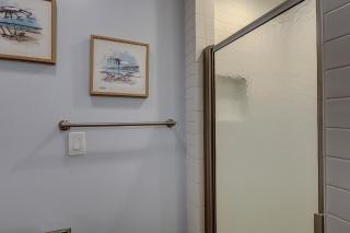 Colonnade Club 176 - 8