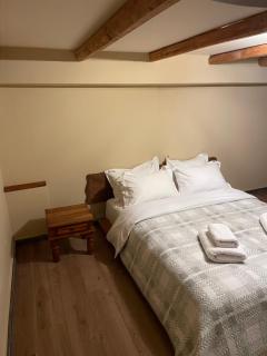 Capris Rustic Ηouse with Mountain View - 8