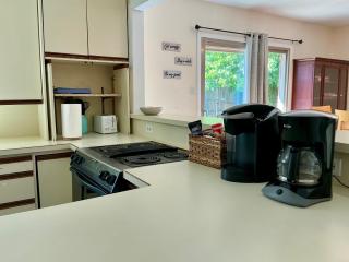 Spacious Arcade Table Tennis Game Room Cowboy Pool Near Tx Motor Speedwayby Vacation Your Way - 3