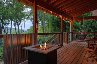 River Rock Cabin - Comfortable, Private Home with King Beds & Mountain Views - 7