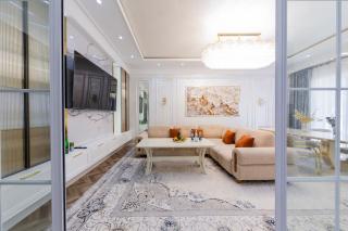 7 Star Apartments - 7