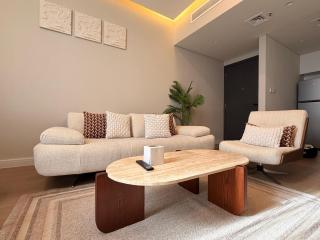 1 BR Luxury Apt by AJ Aljada - 8