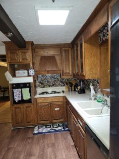 Spacious ranch home near Stone Mountain Park - 9