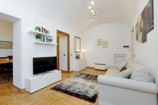 Charming Colosseum - My Extra Home - 2