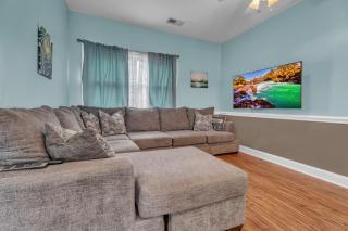 Lakefront Getaway - Dock, Pool, Sunset, Games - Greenwood - 2