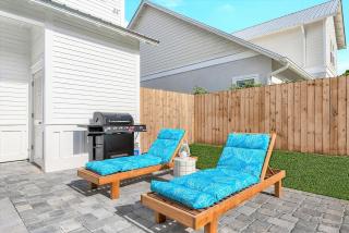 Gated Community-Private Pool! Golf Cart! Sleeps 20 - 4