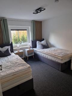 Nahe Kiel, 4 Betten, 2 Schlafzimmer Parkplatz, Terrasse, 3km zum Strand - 6