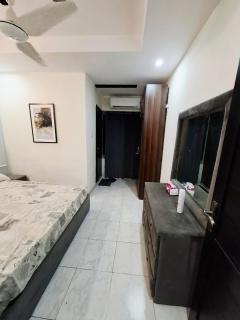 One Bed Luxury Apartment - 3