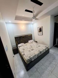 One Bed Luxury Apartment - 1