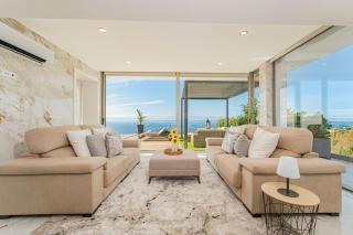 Lê Maison Deluxe Madeira - Where Peace is breathed and Luxury is felt! - 1