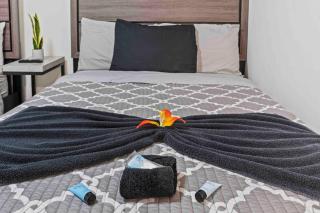 Serene Lakefront Getaway Fishing & Kayaks - 6