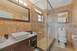 Serene Lakefront Getaway Fishing & Kayaks - 3