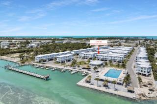 Seashell Sanctuary 1B 2Ba Pool Clubhouse Elevator - 9