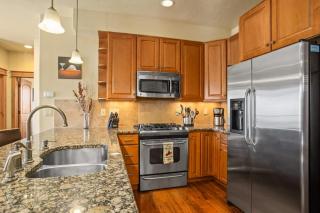 Majestic Park Overlook - 7