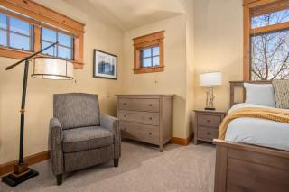 Majestic Park Overlook - 3