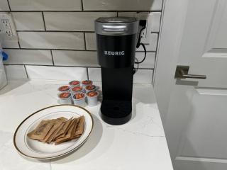 Pvt Studio Near Waterloo Airport & Minutes to Downtown - 6