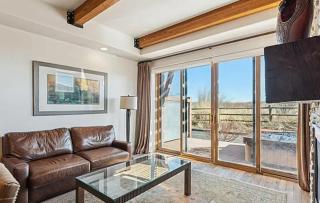 Modern Park City Townhome with Nature Views - 9