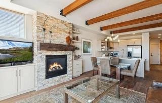 Modern Park City Townhome with Nature Views - 7