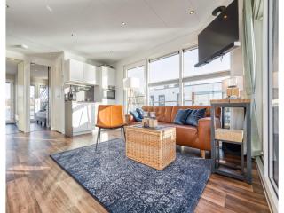 Bright Base with Coastal Access - 8