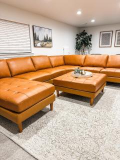 Stylish 5-bedroom home close to ski resorts - 4